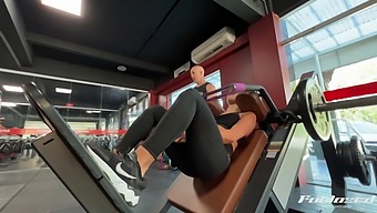 A Solo Video Of A Brown Girl Working Out In The Gym And Showing Off Her Big Ass