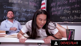 Teacher'S Big Dick Satisfies Horny Asian Student'S Pussy