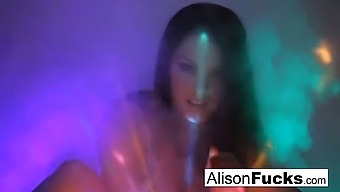 Alison Tyler'S Voluptuous Curves And Natural Beauty In A Disco Setting